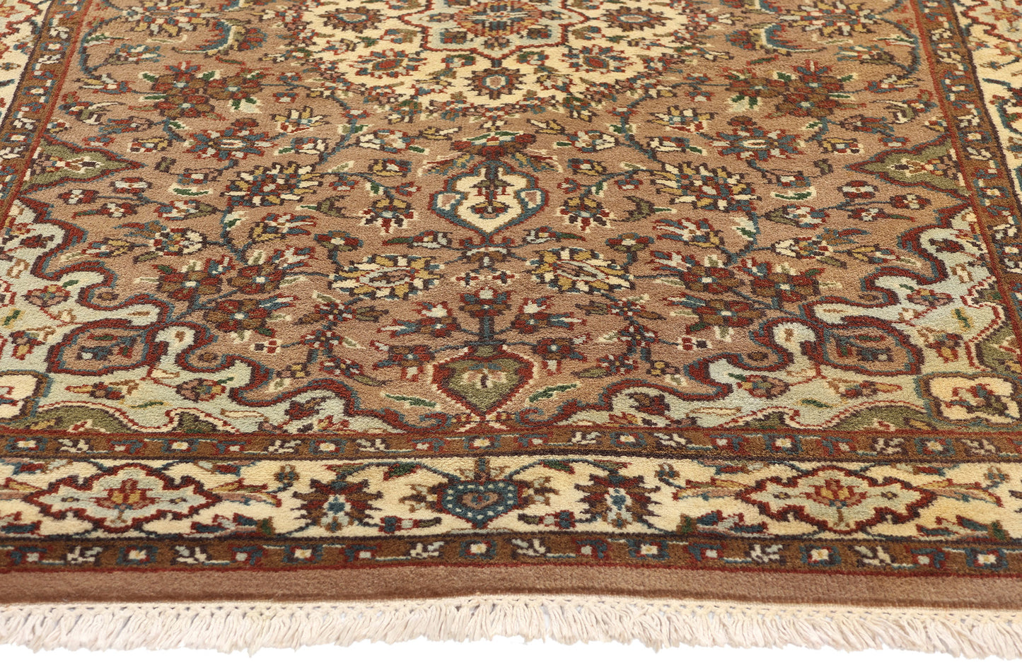 4 x 6 Vintage Indian Isfahan Rug 78783