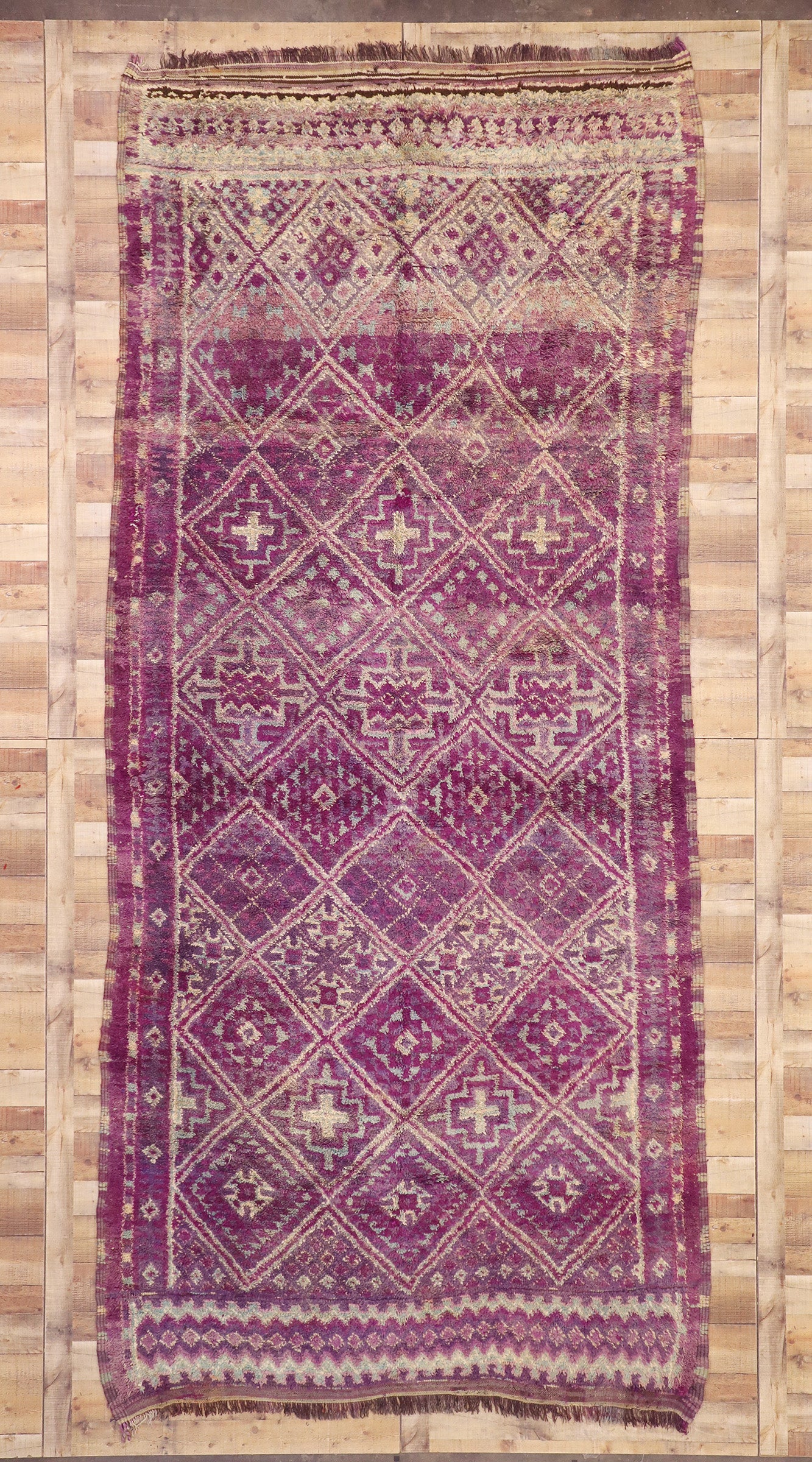 7 x 15 Vintage Purple Beni MGuild Moroccan Rug 20706