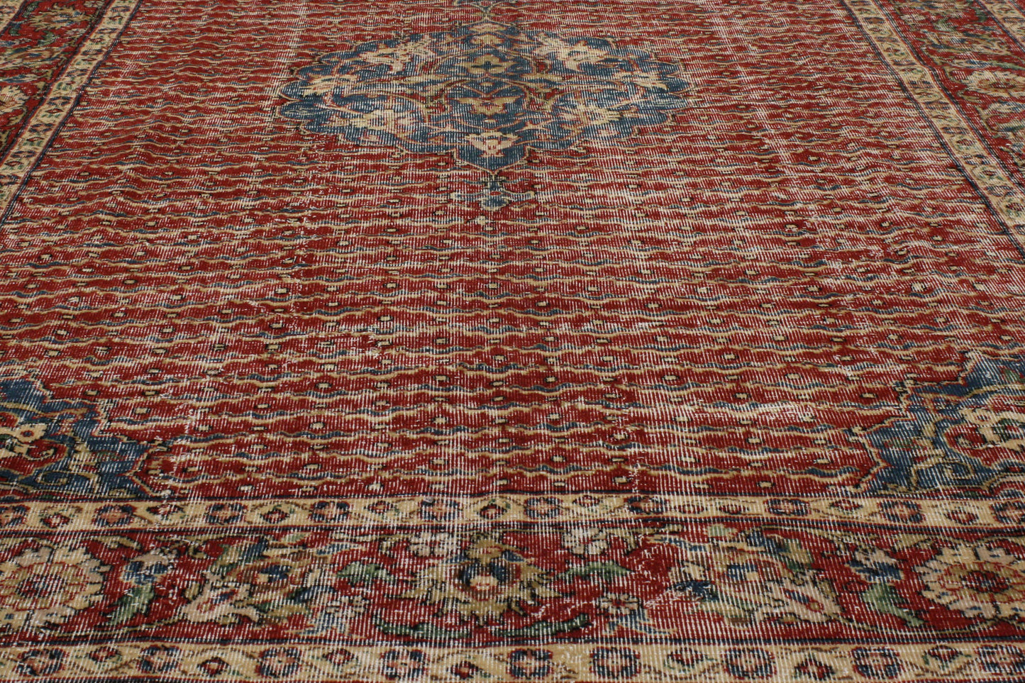 7 x 10 Vintage Turkish Sivas Rug 51538