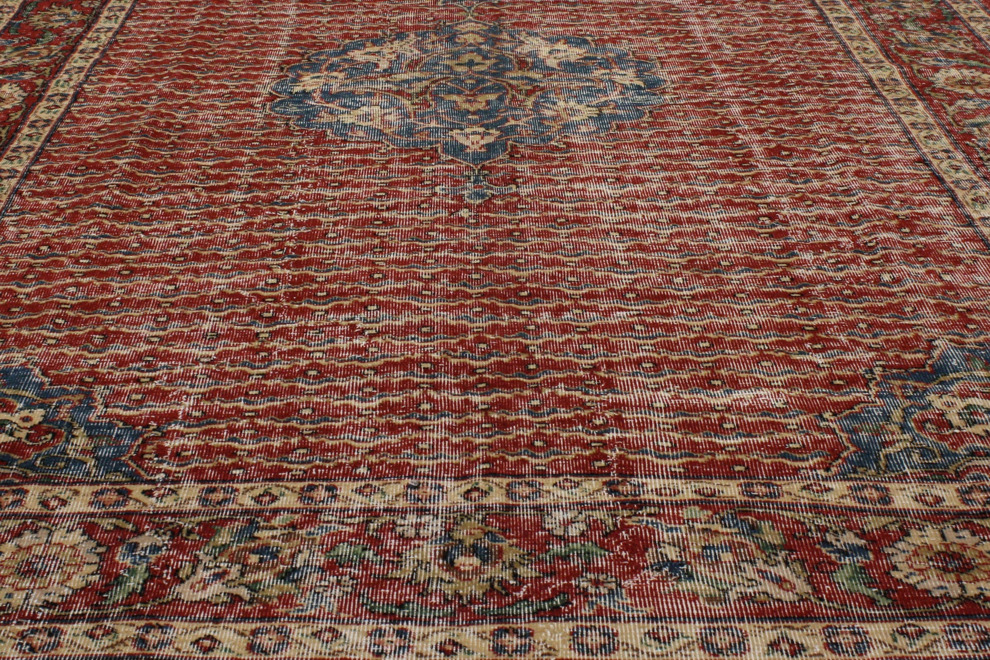 7 x 10 Vintage Turkish Sivas Rug 51538