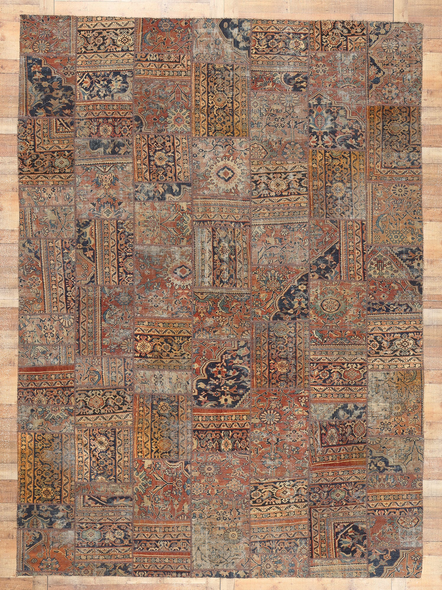 10 x 13 Vintage-Worn Persian Mahal Patchwork Rug 78601
