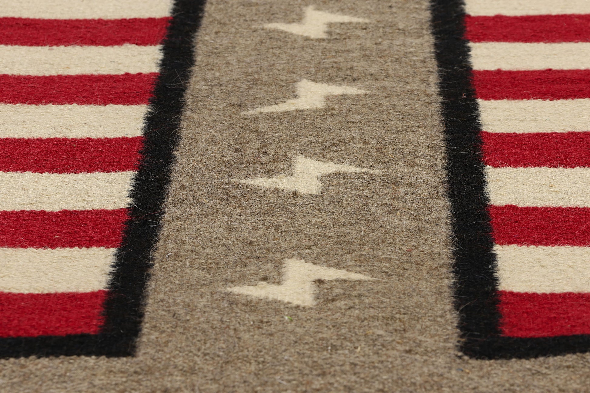 8 x 10 Southwest Modern Navajo-Style Rug 81041