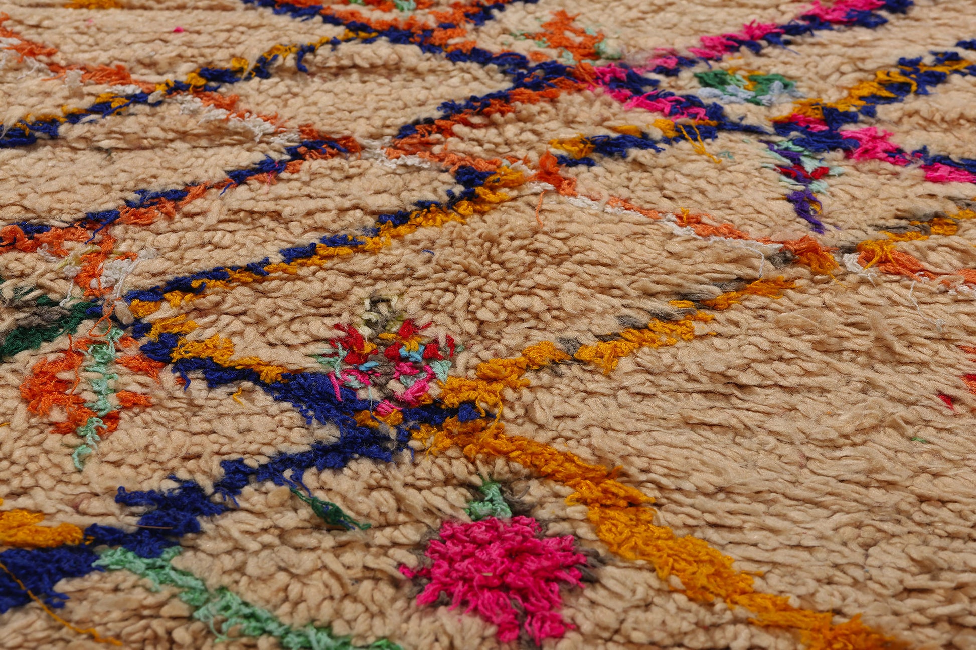 4 x 9 Colorful Vintage Moroccan Azilal Rug 21829
