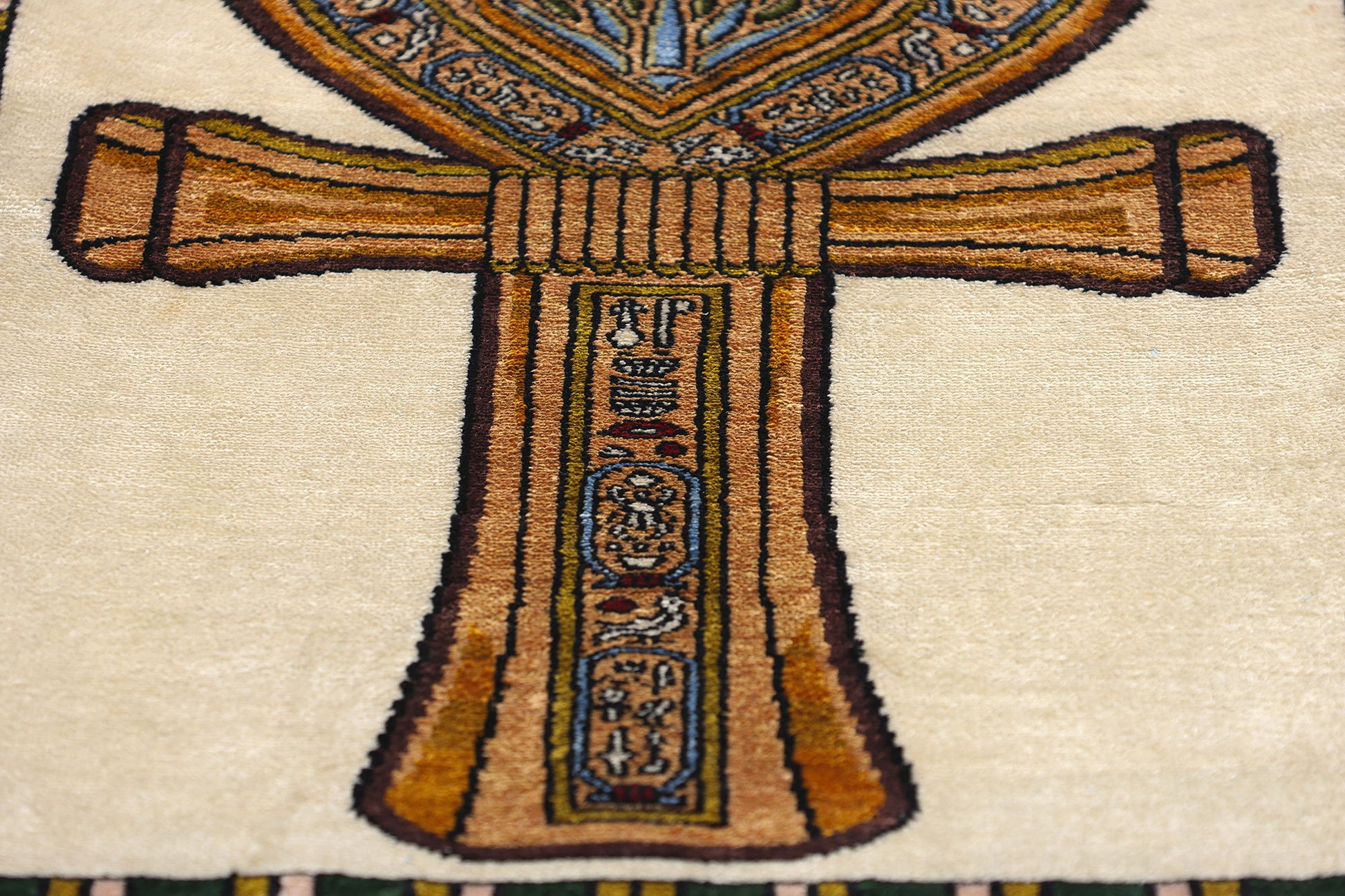 1 x 2 Vintage Egyptian Ankh Motif Turkish Silk Rug 78745