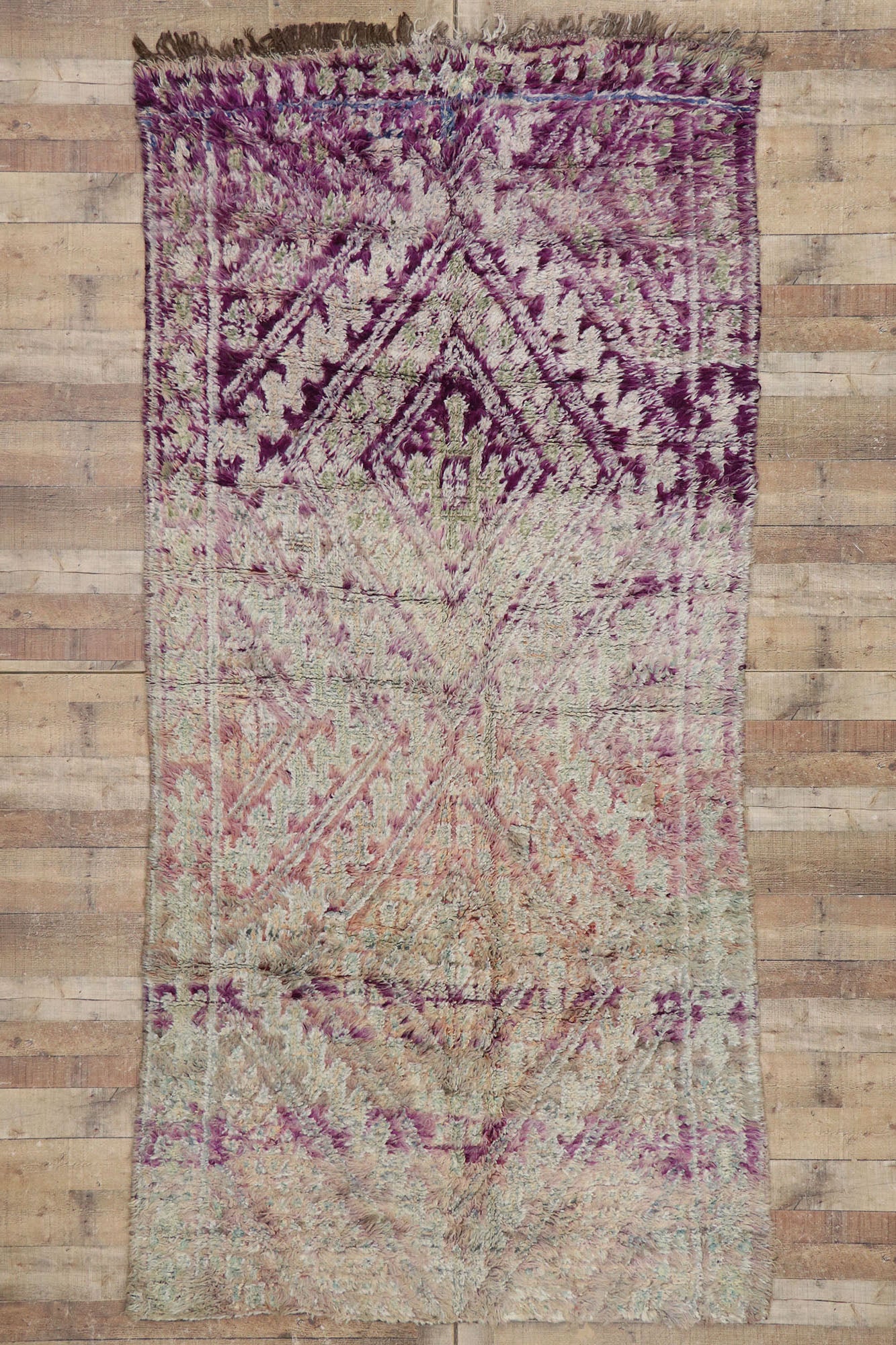 5 x 10 Vintage Beni MGuild Moroccan Rug 21296
