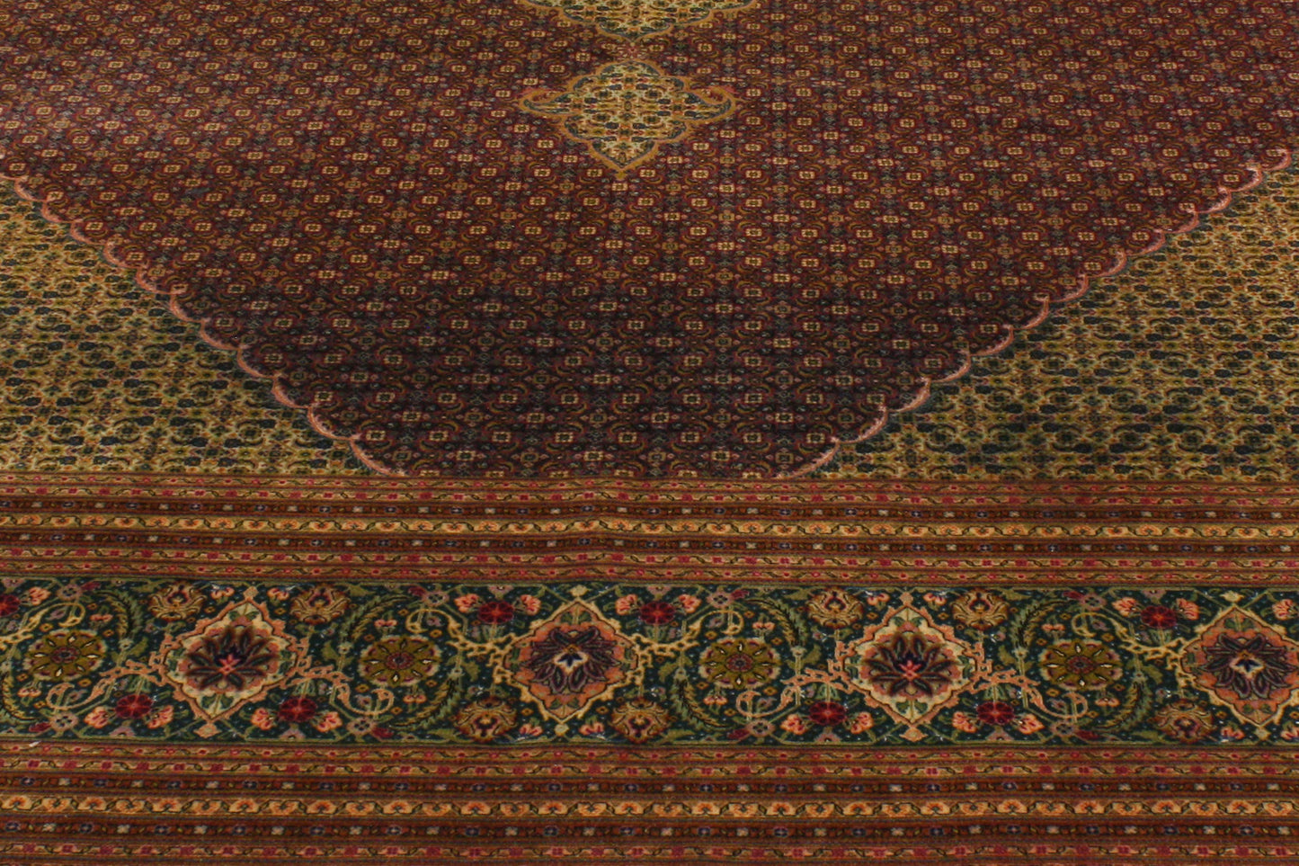 10 x 13 Vintage Persian Mahi Tabriz Rug 76693