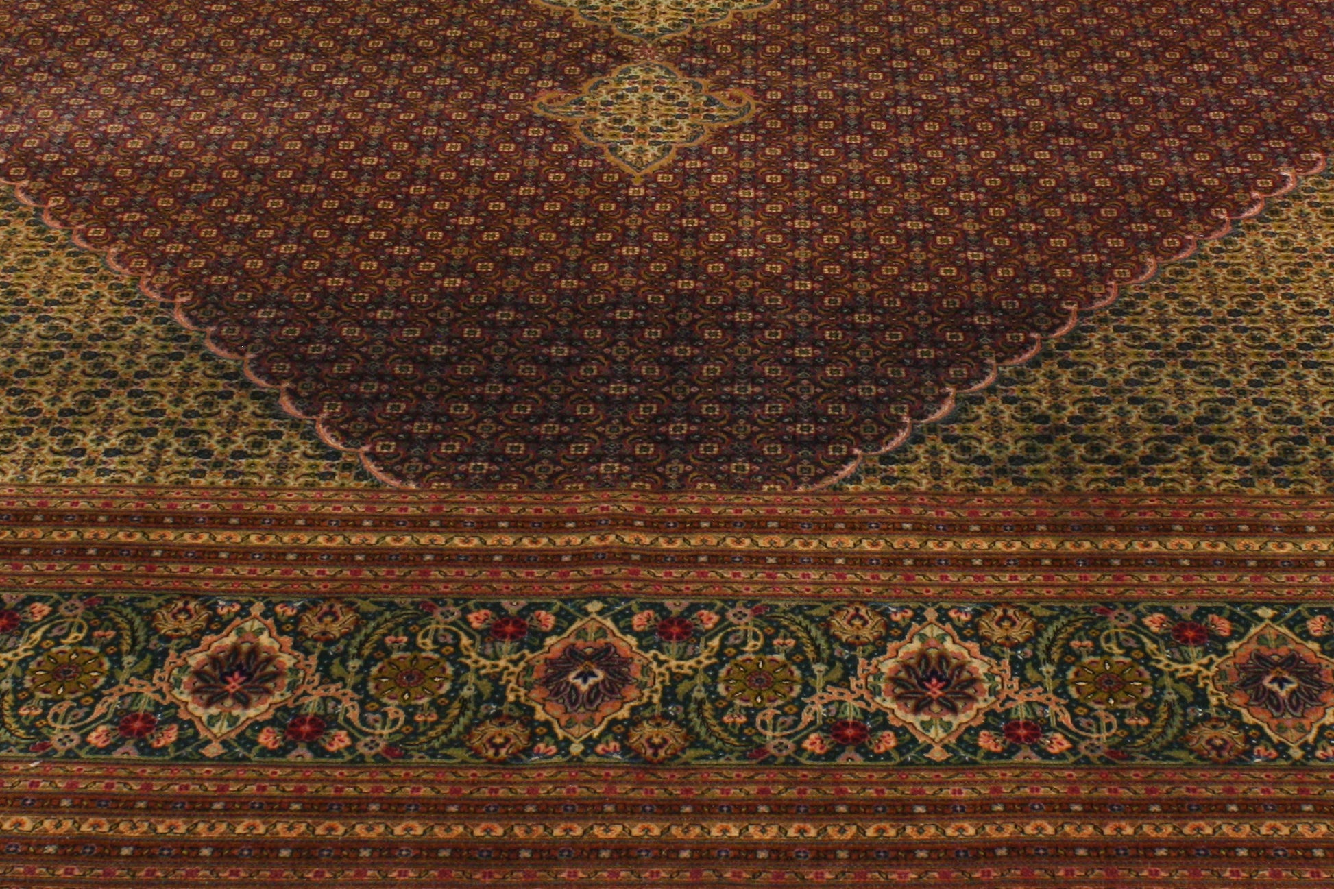 10 x 13 Vintage Persian Mahi Tabriz Rug 76693