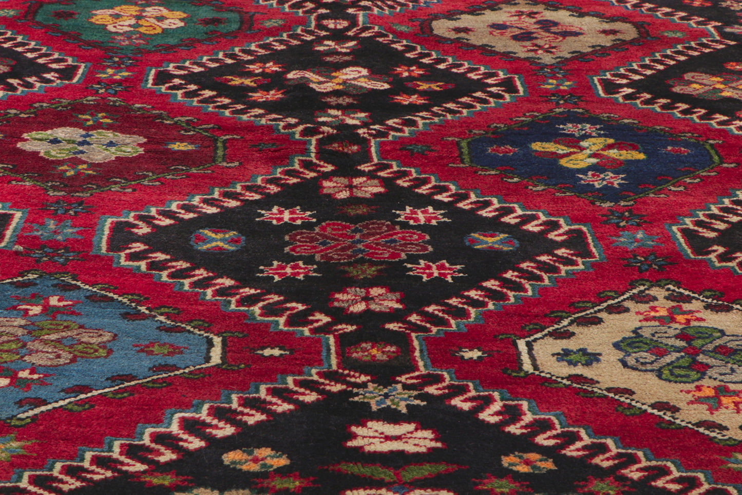 5 x 10 Vintage Persian Shiraz Rug 61038