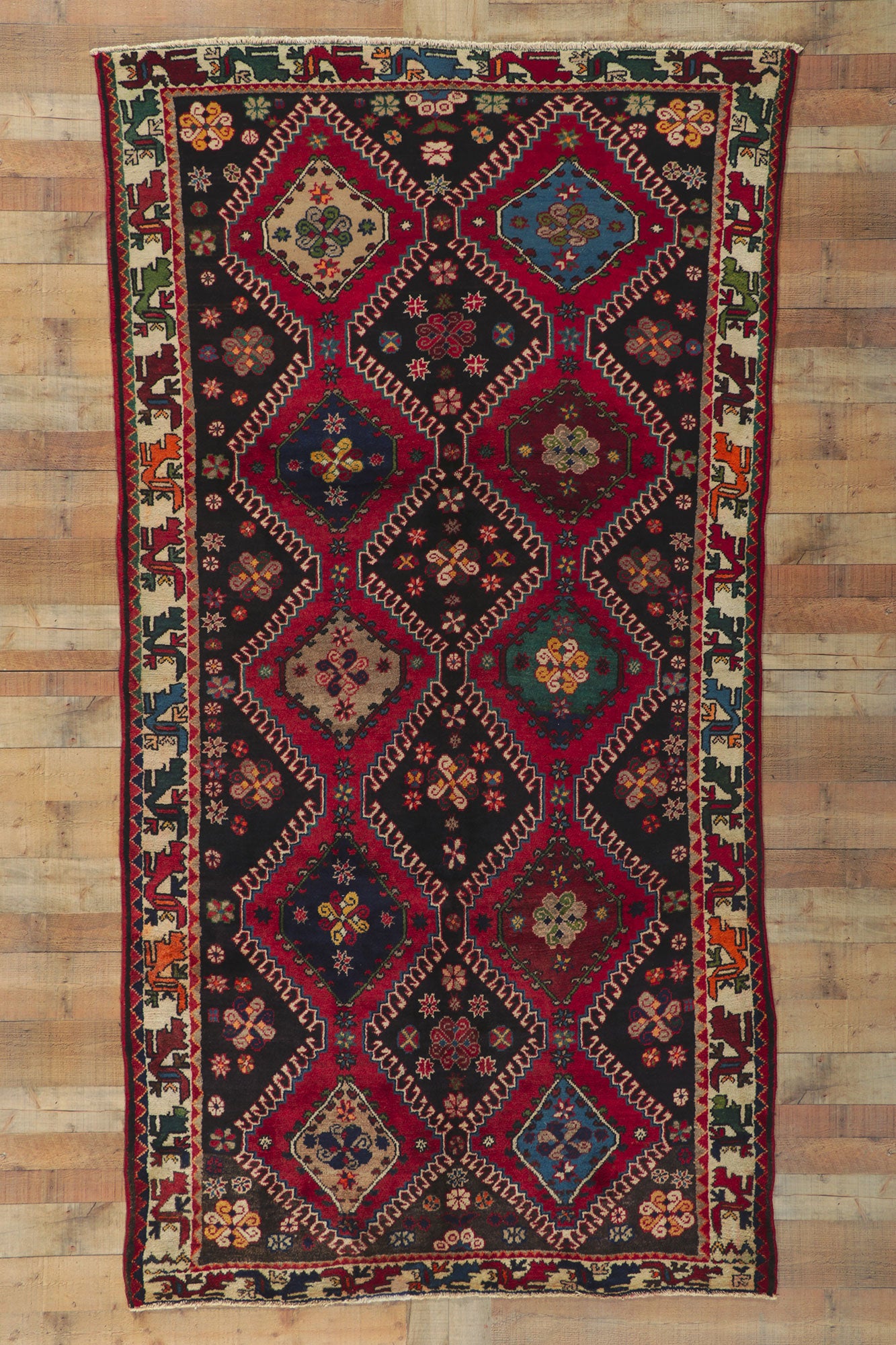 5 x 10 Vintage Persian Shiraz Rug 61038