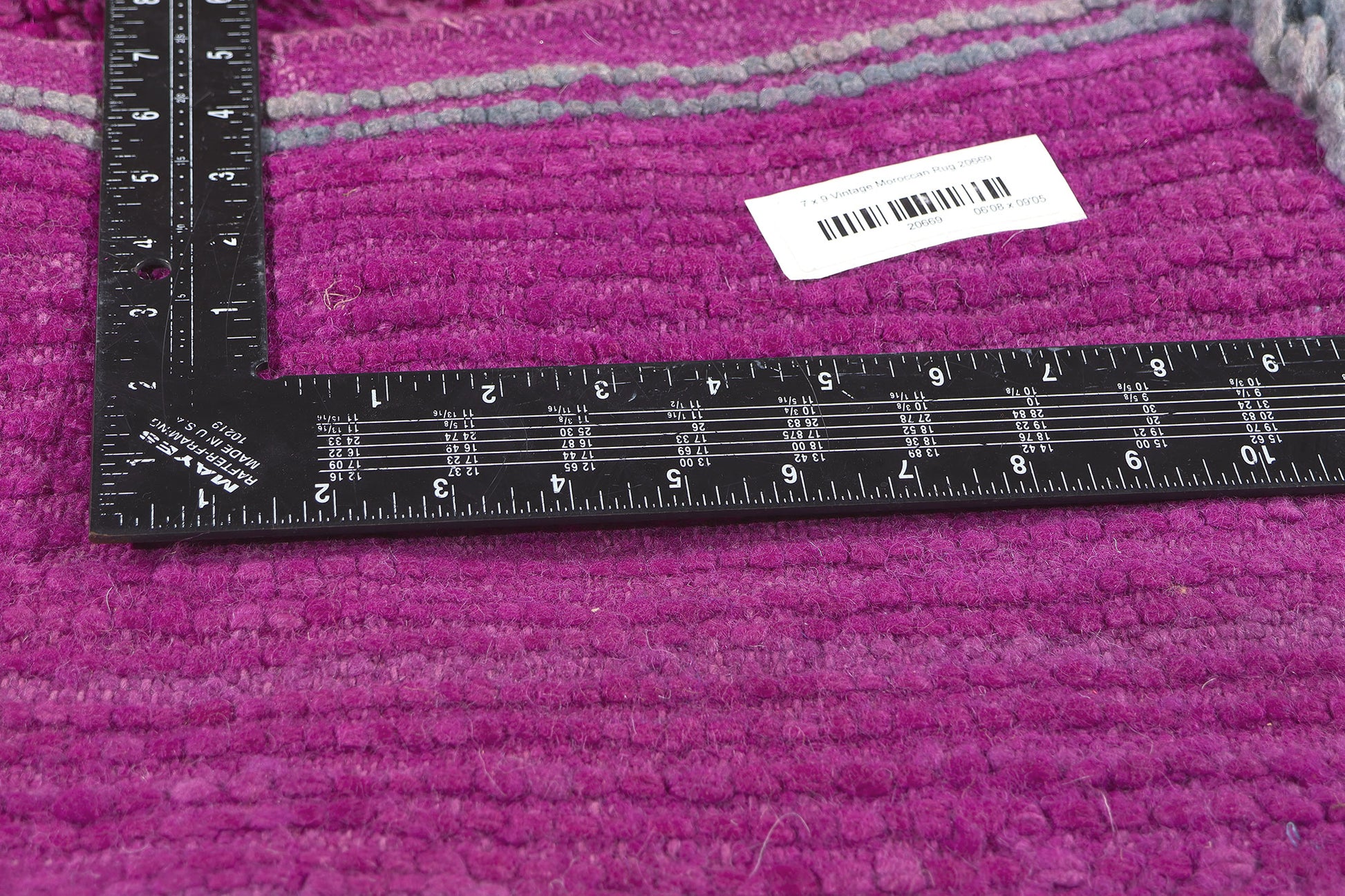 7 x 9 Vintage Purple Beni Mrirt Moroccan Rug 20669
