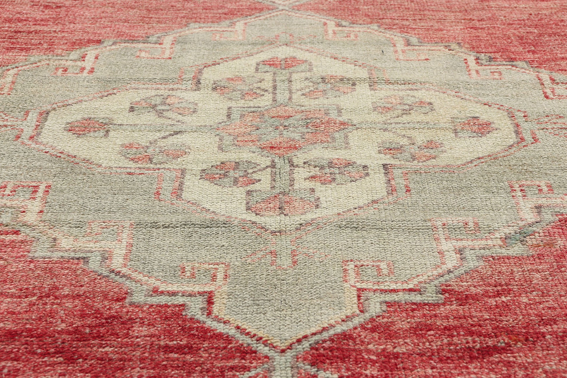 4 x 10 Vintage Red Turkish Oushak Rug 53920