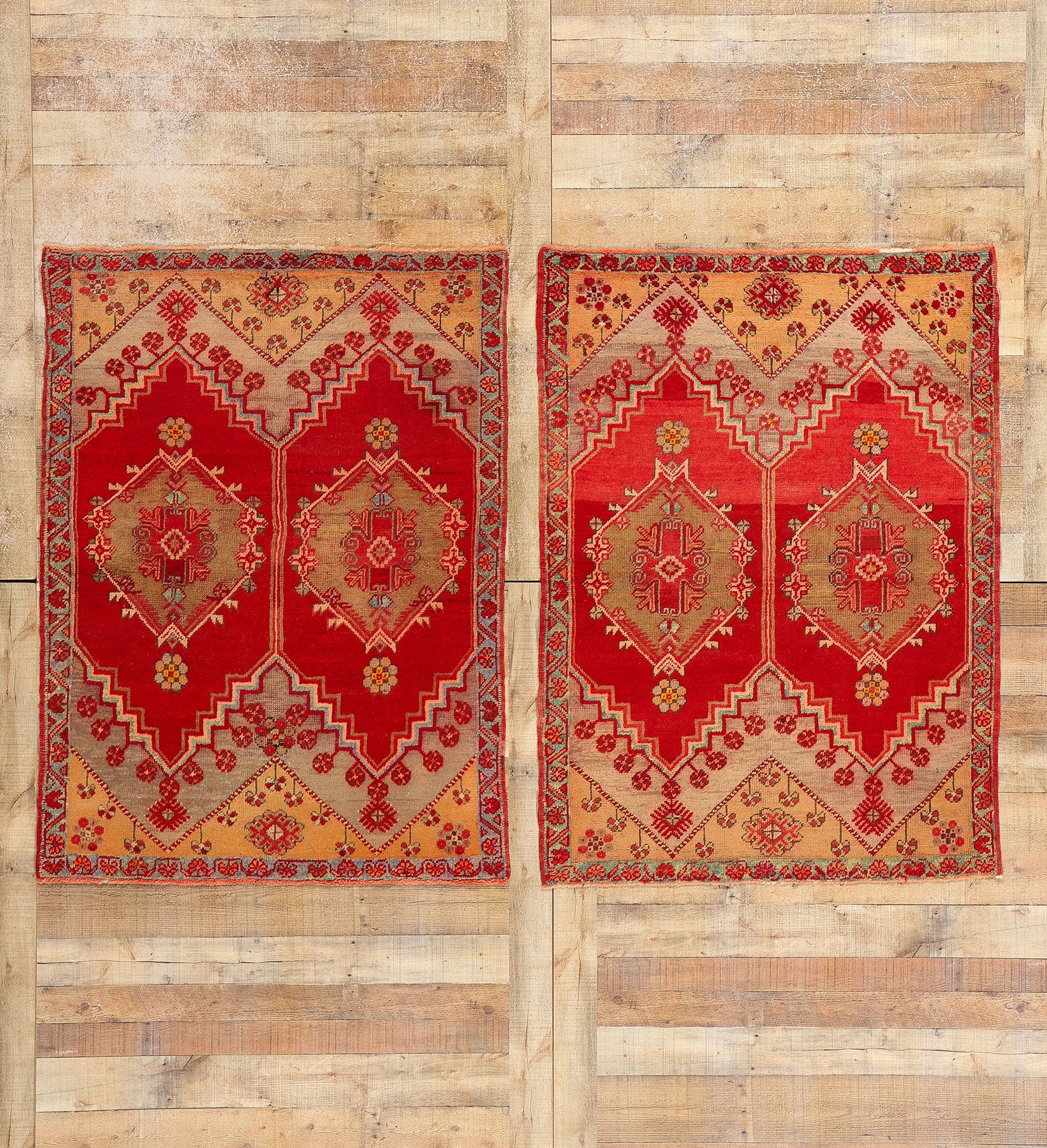 4 x 5 Vintage Red Turkish Oushak Rug 51122