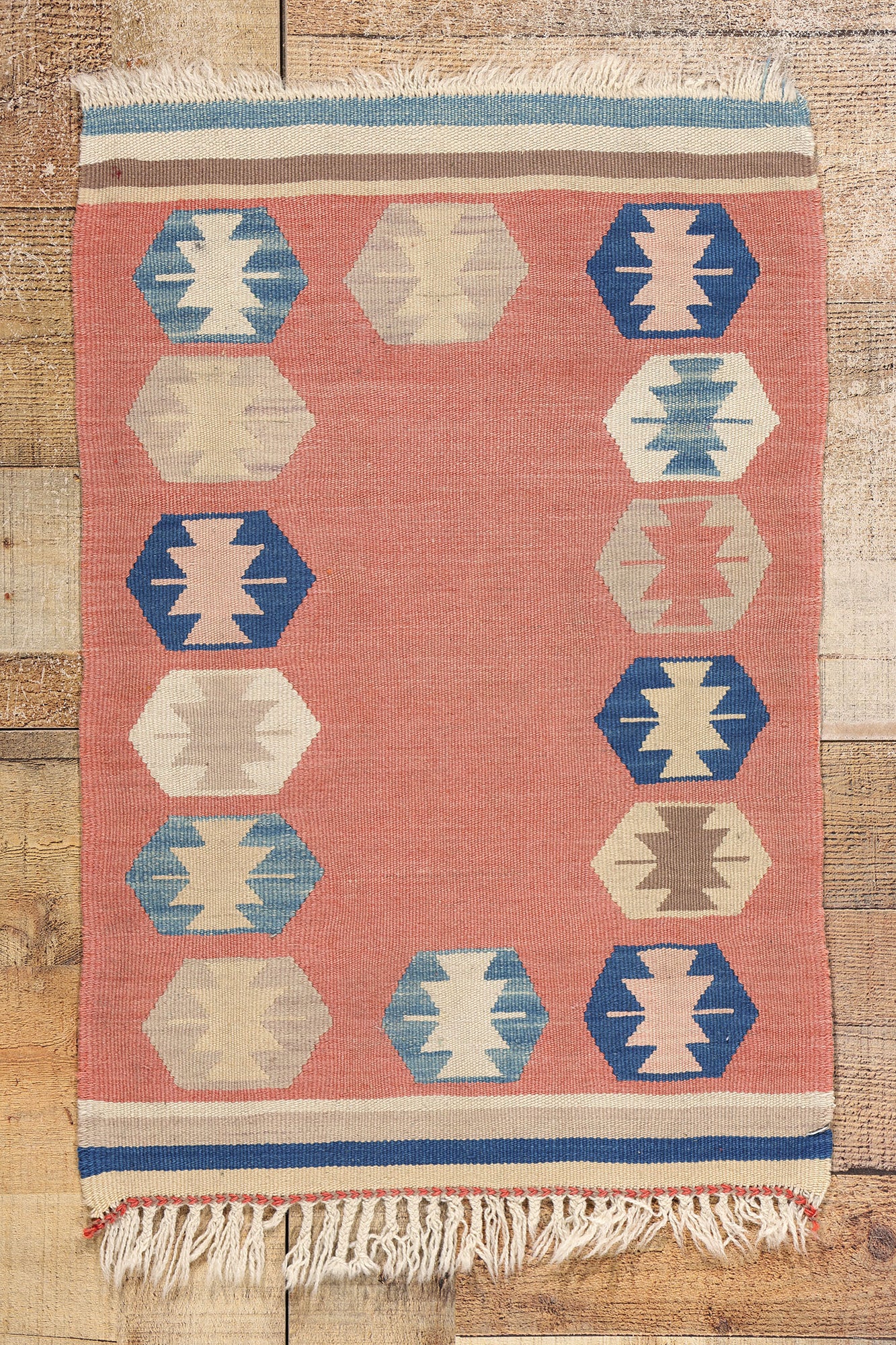 1 x 2 Vintage Persian Shiraz Kilim Rug 78804