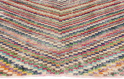 5 x 8 Zeki Muren Vintage Turkish Sivas Rug 53309
