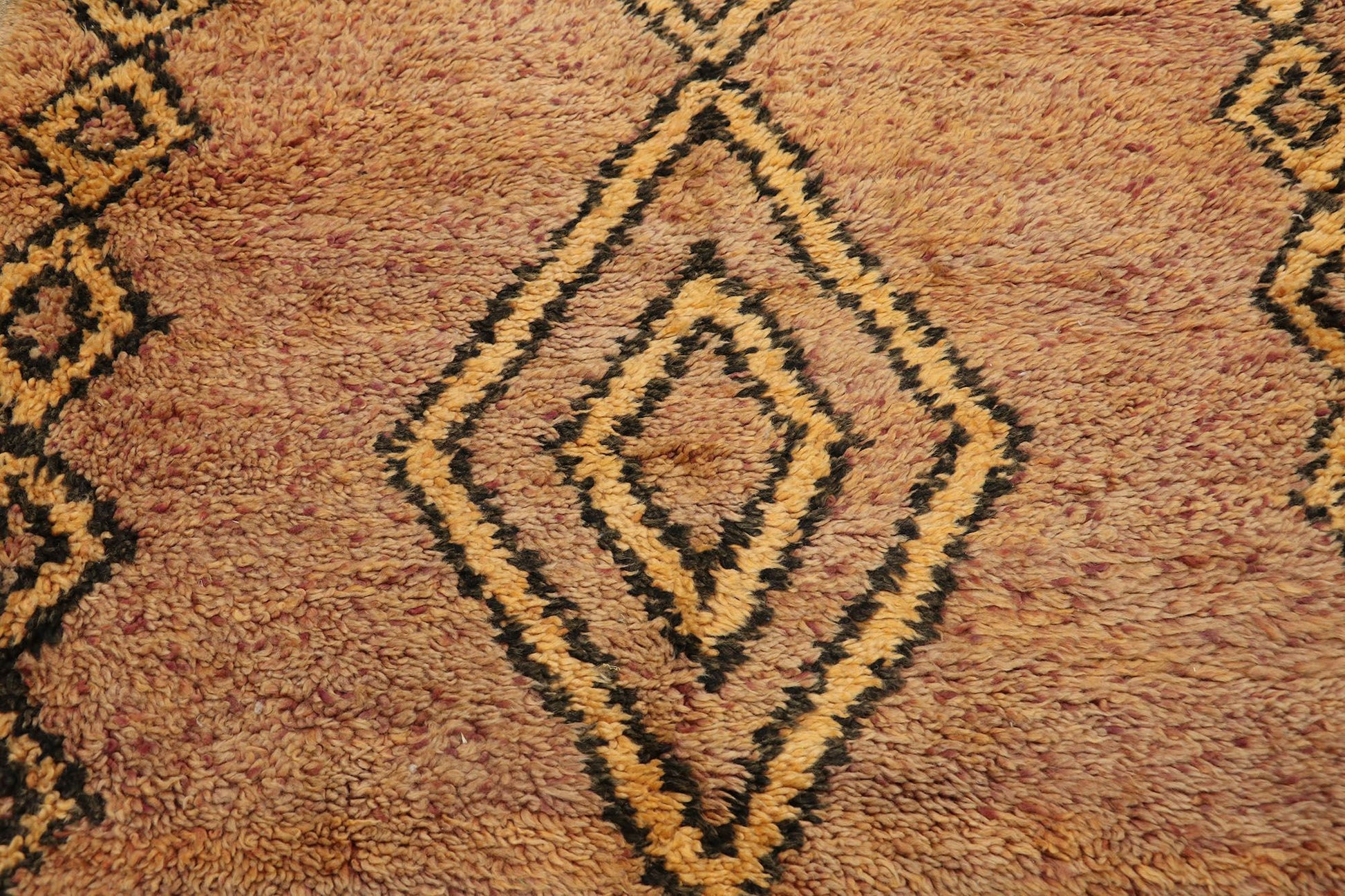 4 x 6 Vintage Moroccan Rug 21600