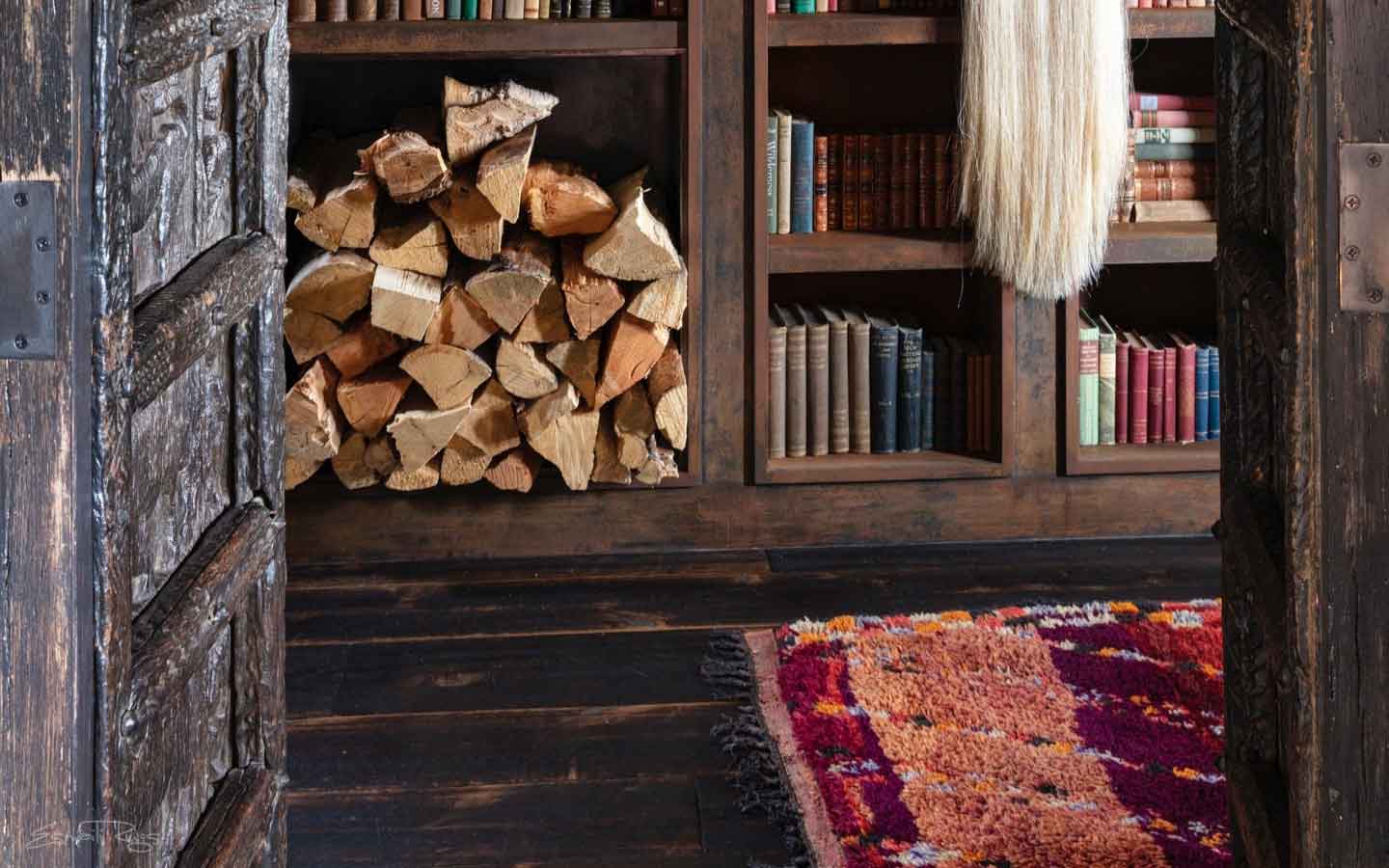 Moroccan Rugs Decorating Man Cave View Fireplace Mountain House