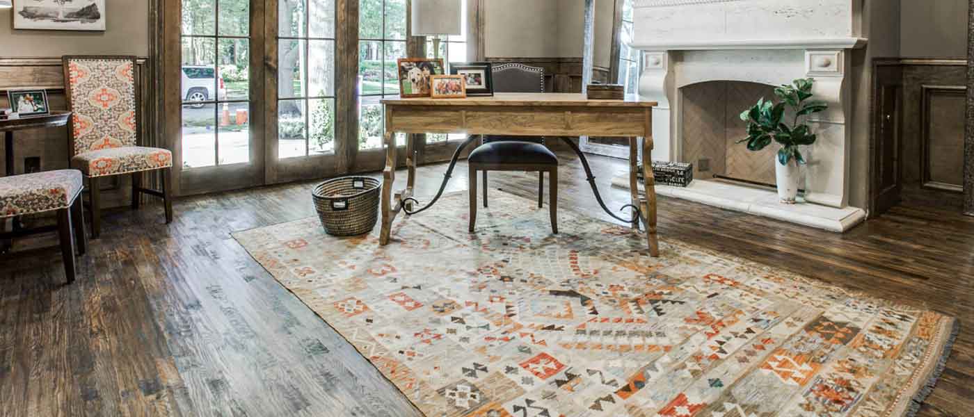 Small-Kilim-Accent-Rug-Home-Office