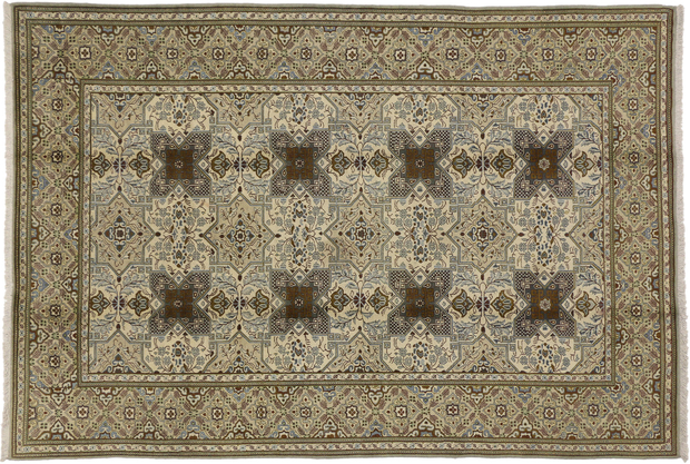 7 x 10 Vintage Tabriz Rug 75964