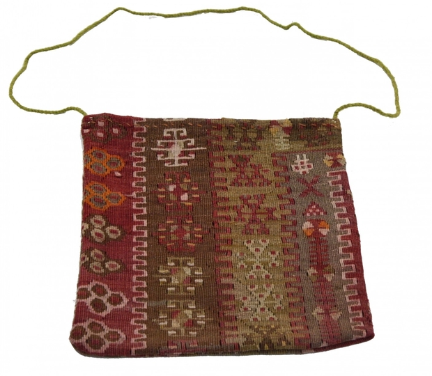 Rug No.: 76640 01'02 x 01'05 Afghan Bag