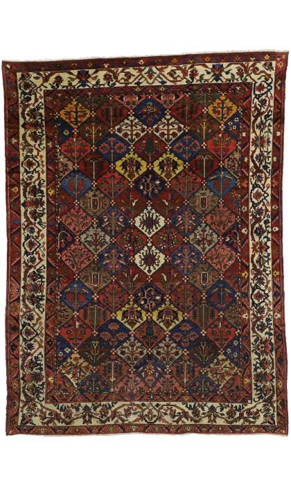 10 x 13 Antique Bakhtiari Rug 73330
