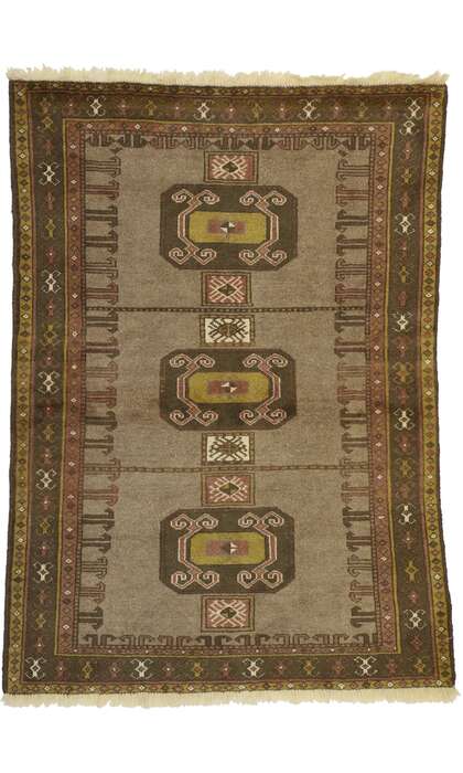 4 x 5 Vintage Shiraz Rug 76402