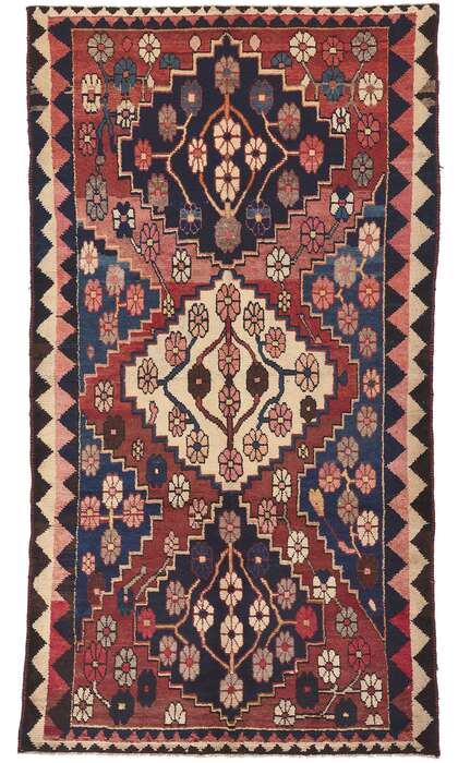 5 x 9 Antique Persian Shiraz Rug 61234