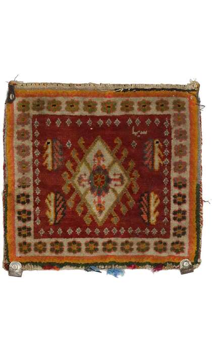 1 x 1 Antique Semnan Rug 77165