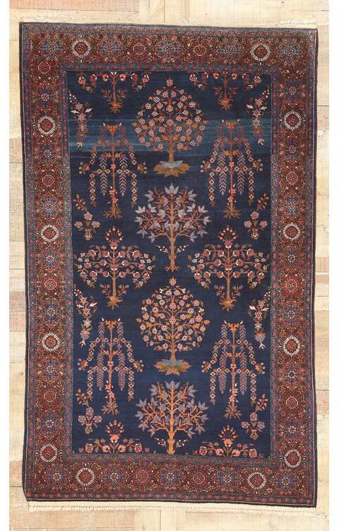 4 x 6 Antique Persian Sarouk Farahan Rug 78561